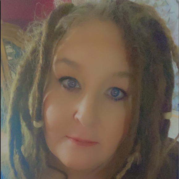 💋😘Meet Your Posher, Wendy✌️❤️ - Picture 10 of 15